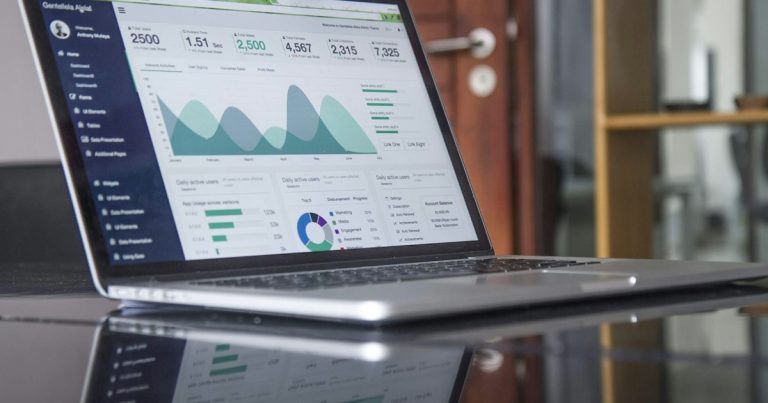 How to Find Profitable Niches for Affiliate Marketing in 2026 - Highest Earning Niches Comparison